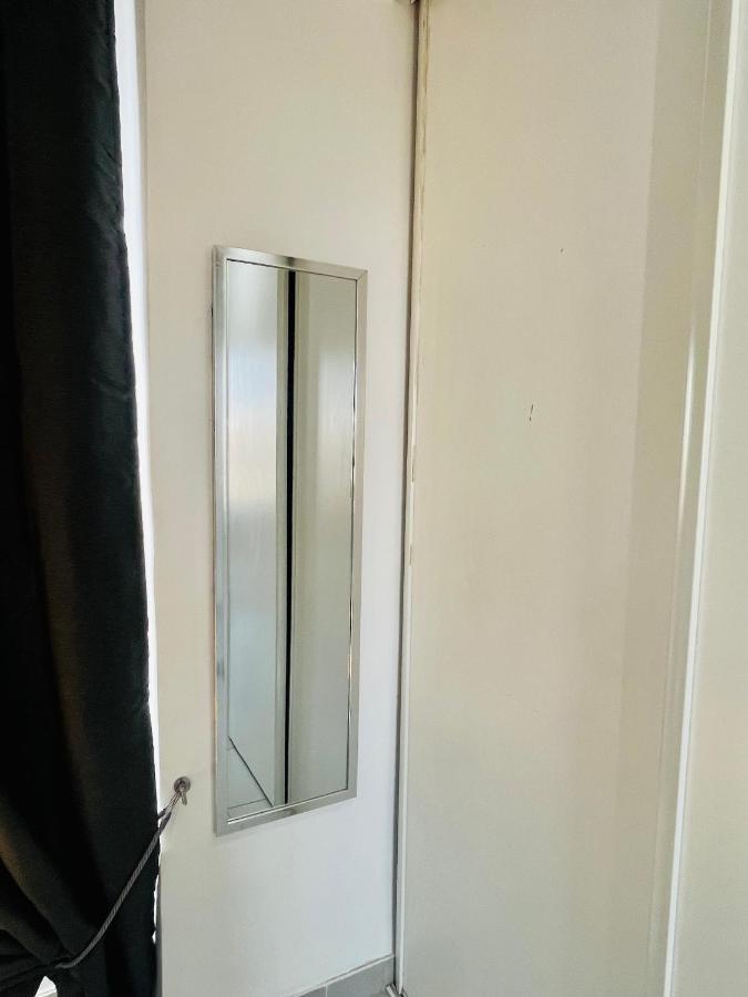 Superbe Duplex Design Neuf 2 Chambres, Climatise Tout Confort, Facile D,Acces Stationnement Gratuit Marsella Exterior foto