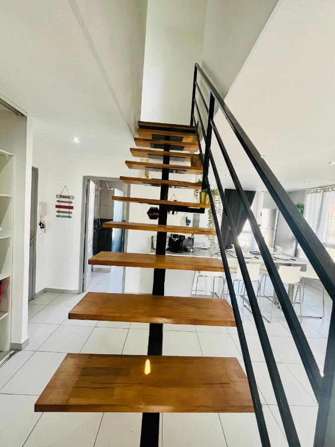 Superbe Duplex Design Neuf 2 Chambres, Climatise Tout Confort, Facile D,Acces Stationnement Gratuit Marsella Exterior foto